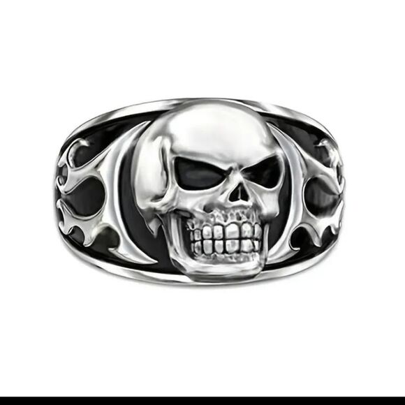 Skull Ring Fear Nothing Biker Flaming Skull - Picture 2 of 6